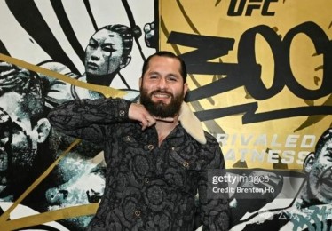 「格斗狂人制造惊喜：开云体育app阐明UFC赛场如何因选手临阵换对手而出现翻倍回报」